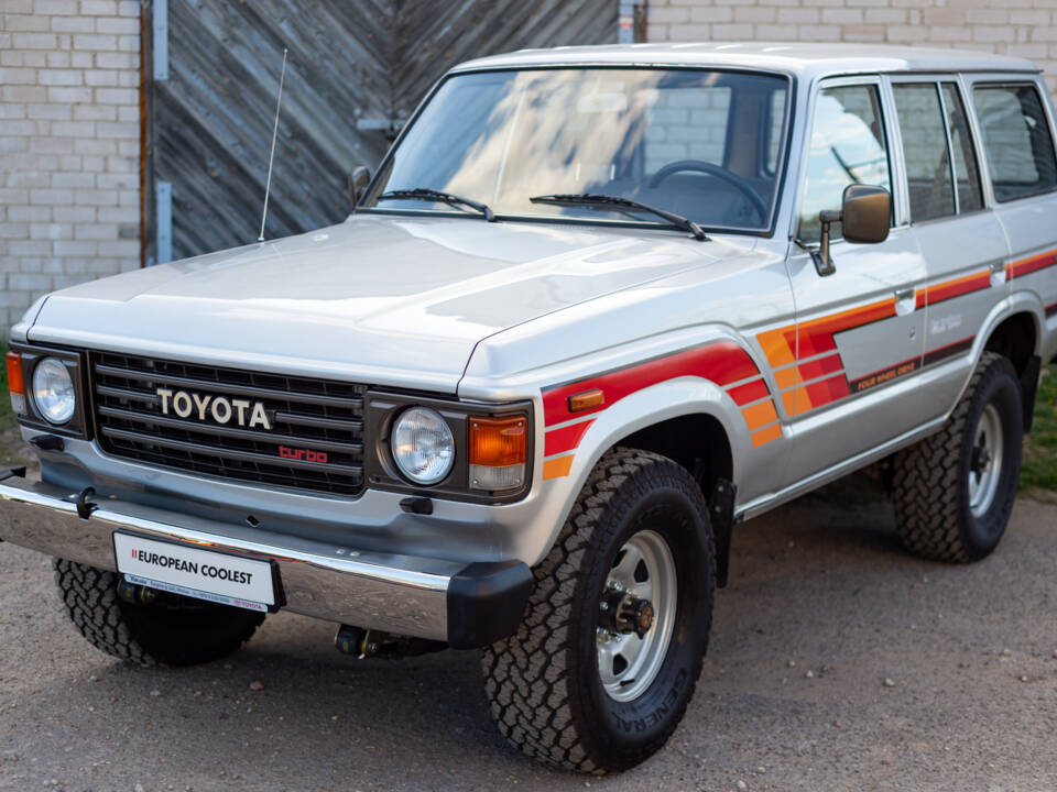 Image 29/100 of Toyota Land Cruiser HJ61 GX (1987)