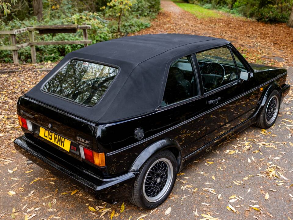 Afbeelding 28/46 van Volkswagen Golf I GTI 1.6 (1993)