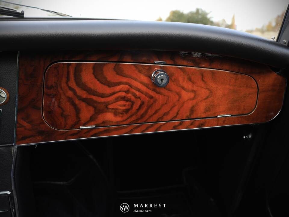 Image 51/68 of Austin-Healey 3000 Mk III (BJ8) (1966)