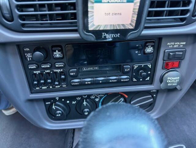 Image 15/25 of Plymouth Prowler (2001)