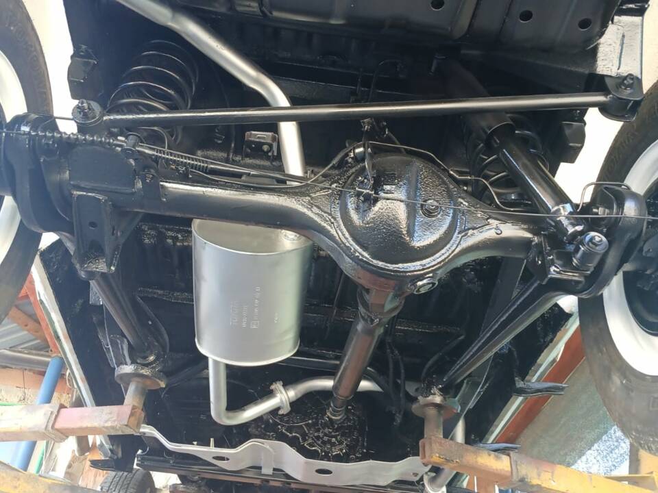 Immagine 18/19 di Toyota Land Cruiser Turbo LJ 70 (1987)