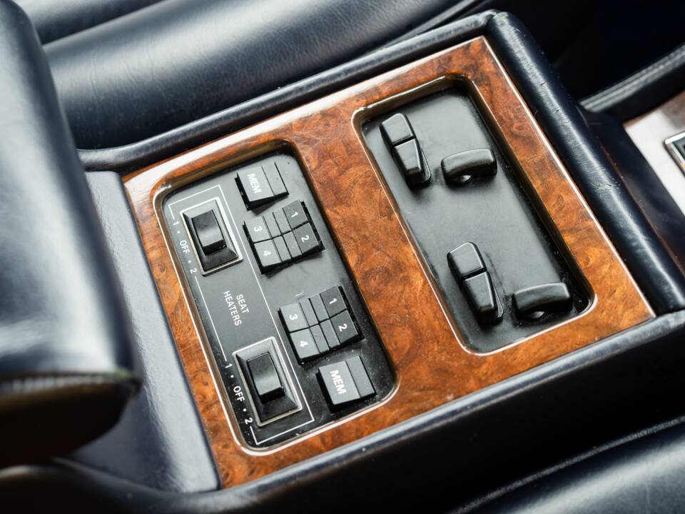 Bild 15/50 von Rolls-Royce Silver Spur Park Ward (1999)