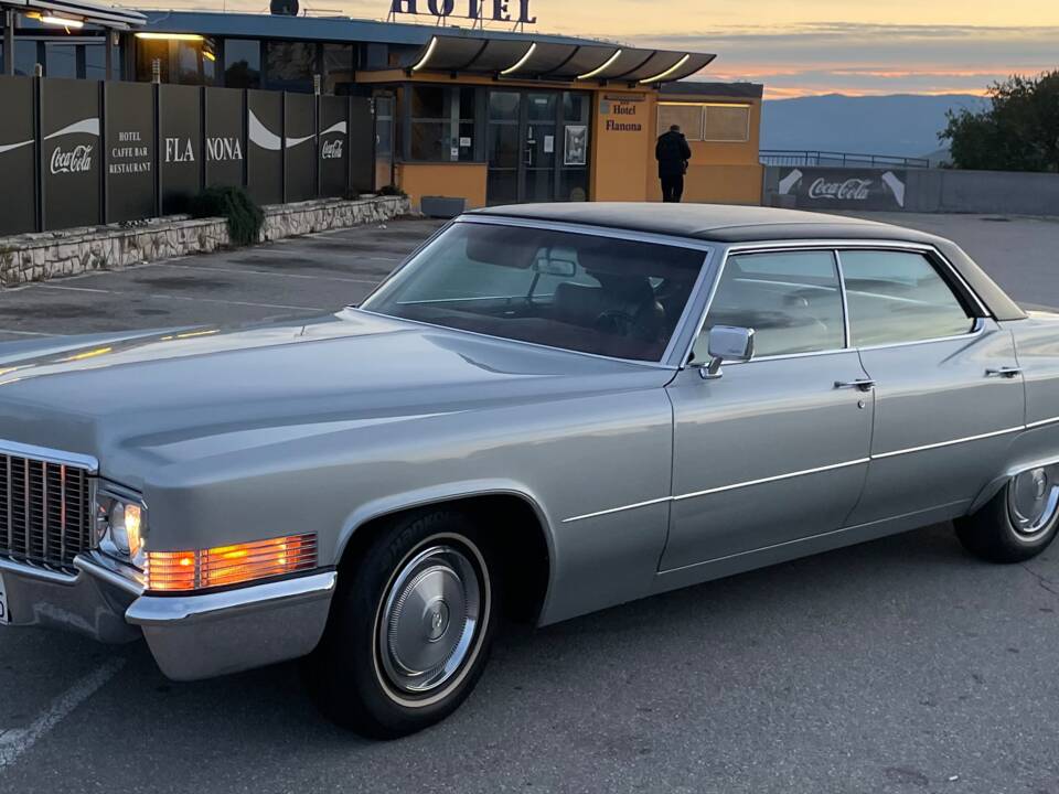 Image 3/51 de Cadillac Sedan DeVille (1970)