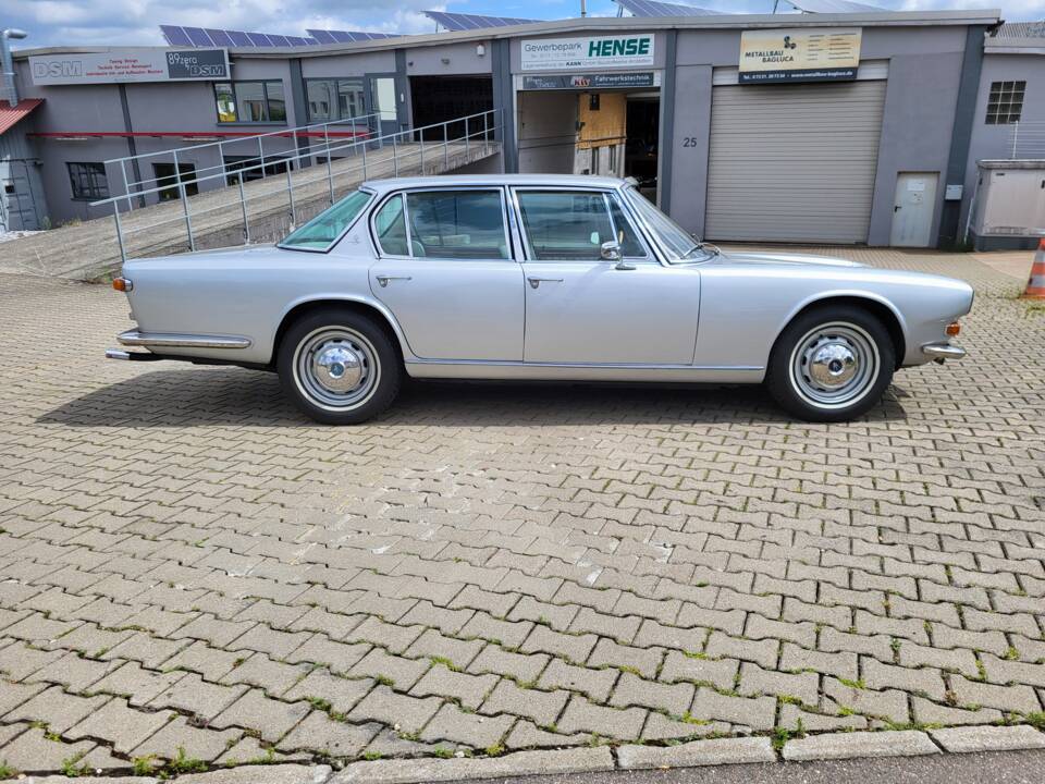 Image 22/56 of Maserati Quattroporte 4200 (1968)