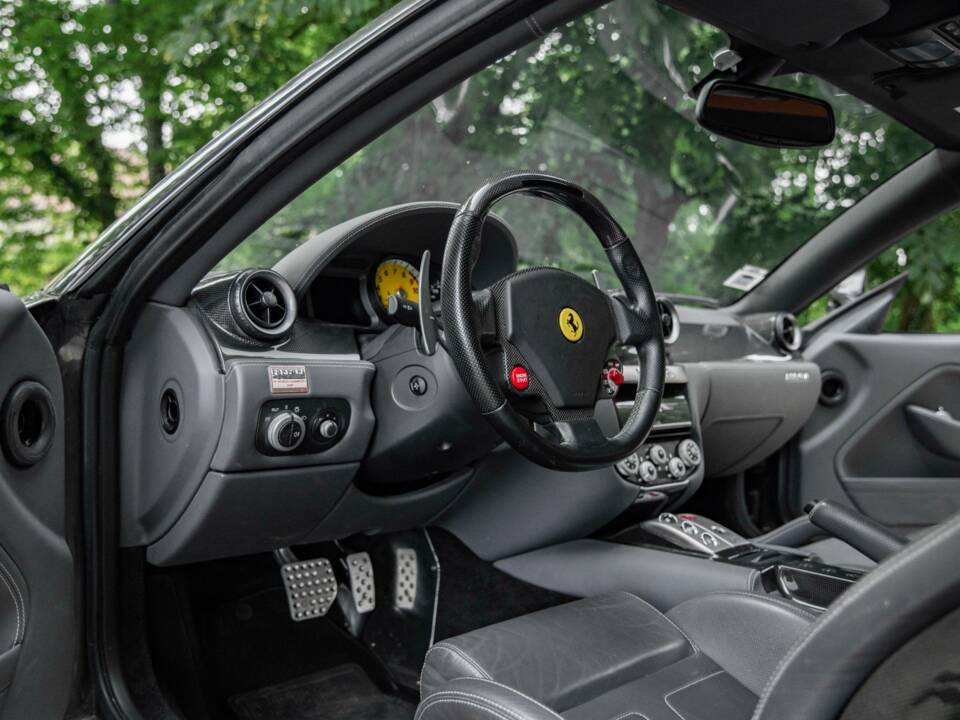 Image 36/50 de Ferrari 599 GTB Fiorano (2006)
