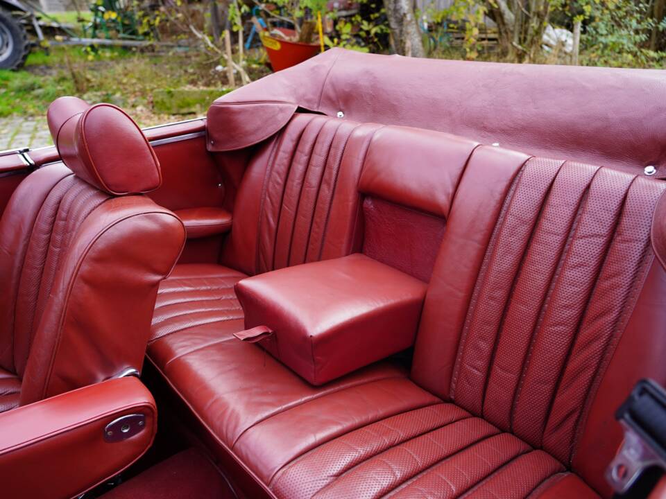 Afbeelding 6/14 van Mercedes-Benz 280 SE 3,5 (1970)