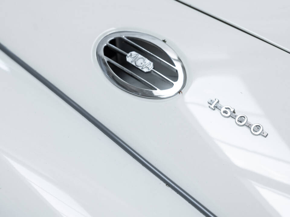 Image 23/28 of MG MGA 1600 (1960)