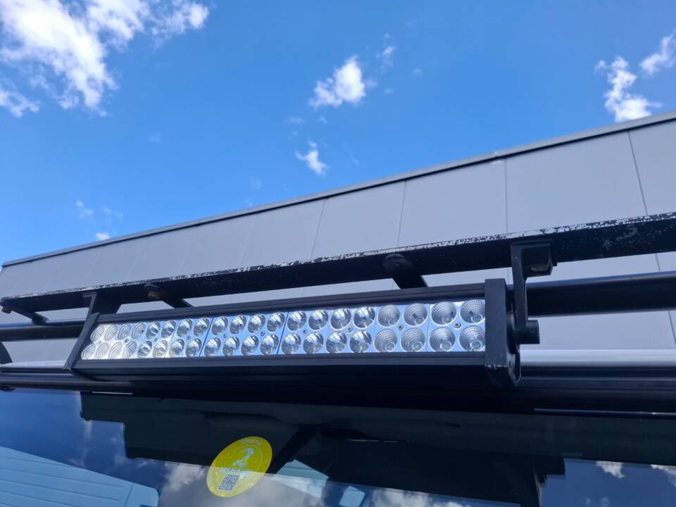Bild 17/35 von Land Rover Defender 110 (2012)