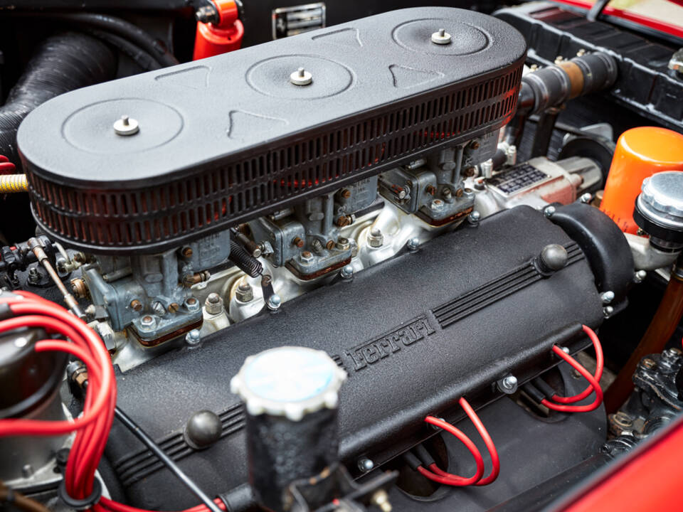Immagine 3/50 di Ferrari 250 GT Berlinetta Lusso (1964)
