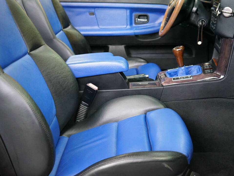 Image 20/36 of BMW 318i (1999)