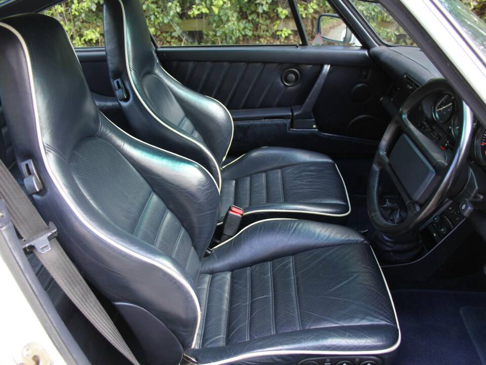 Image 9/19 of Porsche 911 Turbo 3.3 (1988)