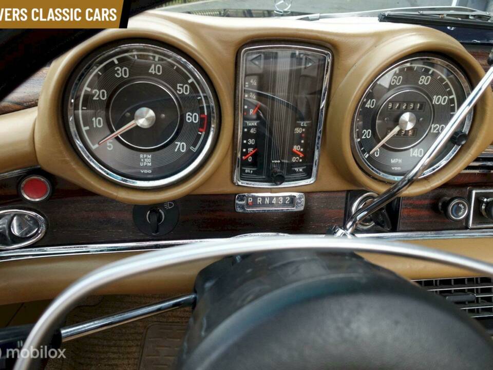 Image 16/21 of Mercedes-Benz 280 SE (1970)