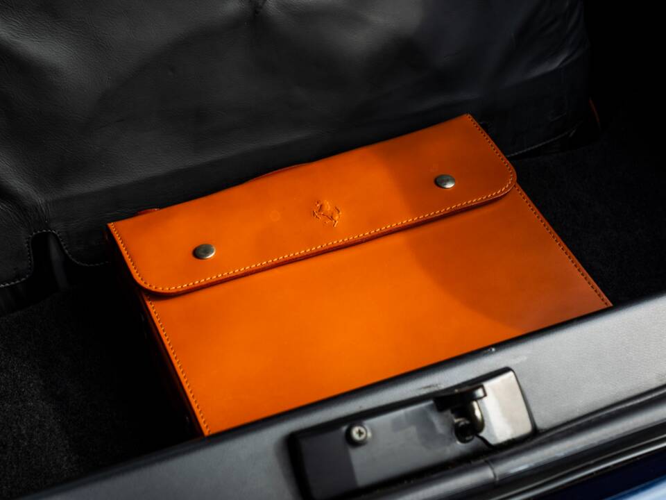 Bild 17/66 von Ferrari 550 Maranello (2000)