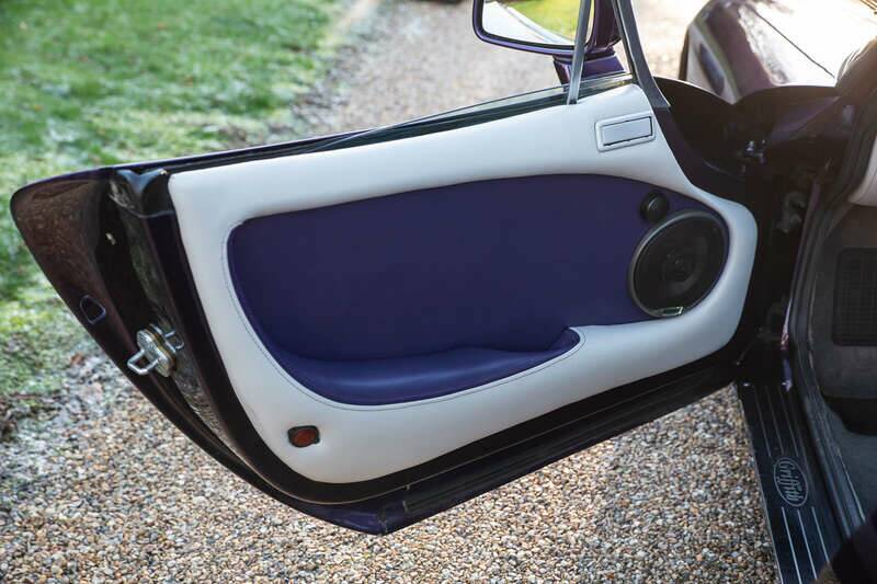 Image 18/50 of TVR Griffith 500 (2001)