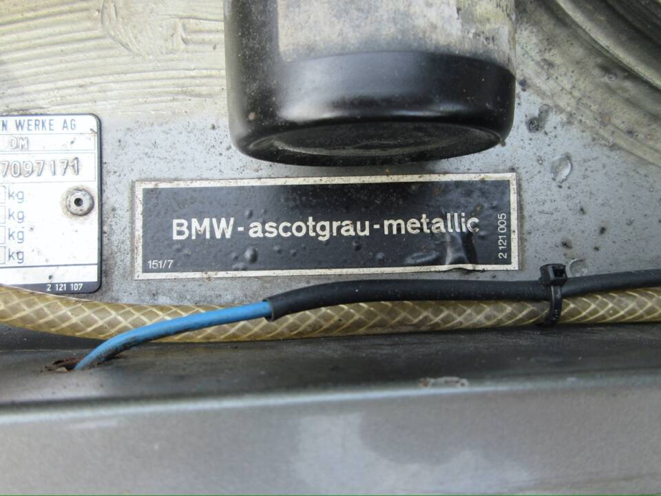 Image 19/22 of BMW 316 (1981)