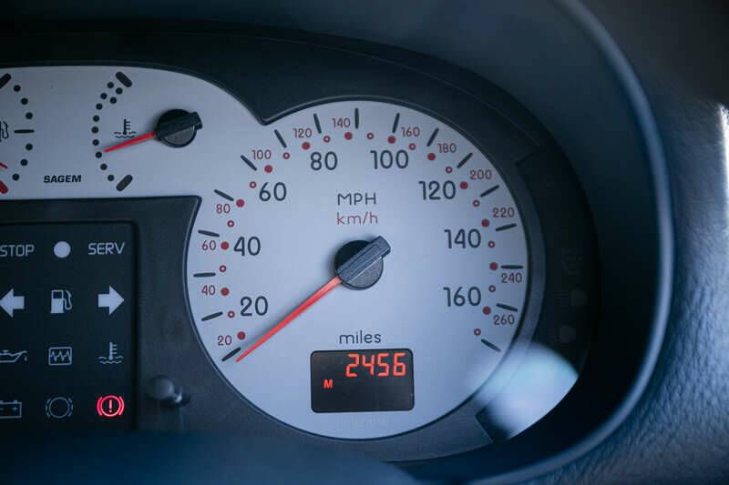 Image 9/34 of Renault Clio II V6 (2002)