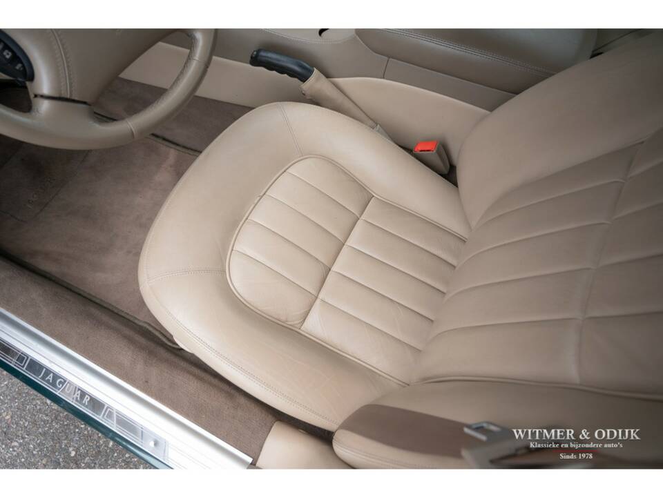 Bild 13/32 von Jaguar XJ 8 Executive (1998)