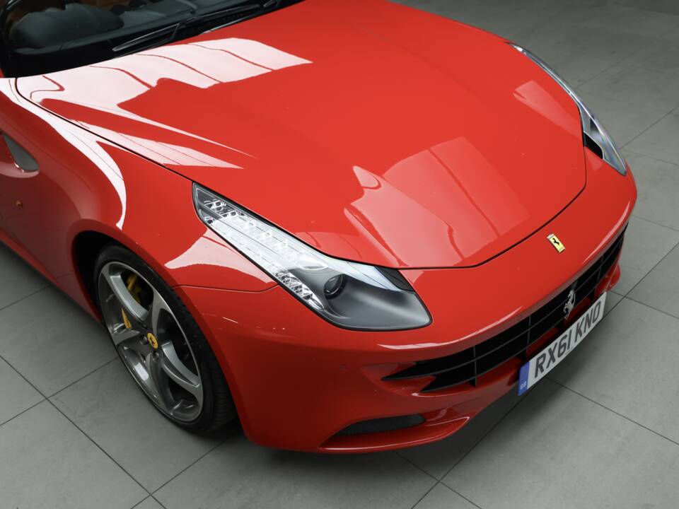 Immagine 50/50 di Ferrari FF (2011)