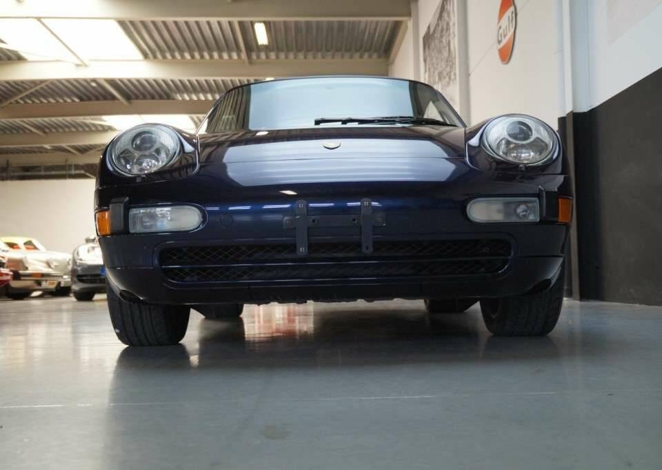 Image 26/50 of Porsche 911 Carrera (1995)
