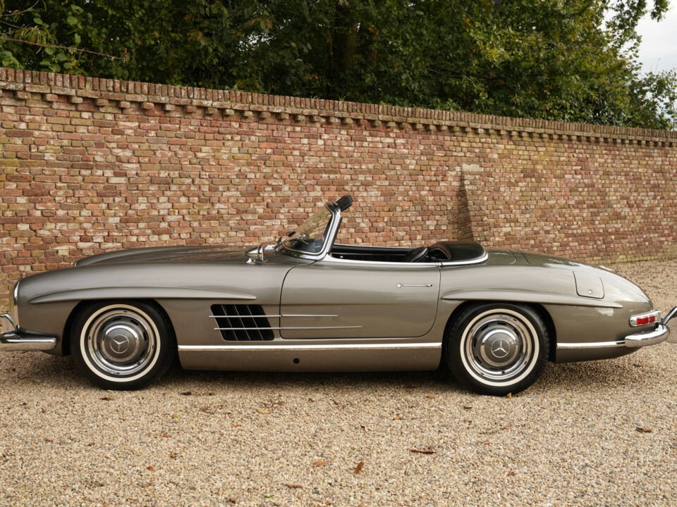 Image 22/50 de Mercedes-Benz 300 SL Roadster (1962)