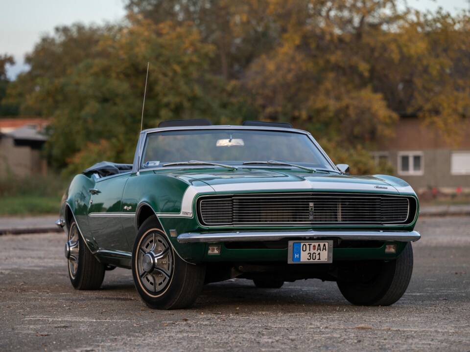 Image 2/8 of Chevrolet Camaro Z28 (1968)