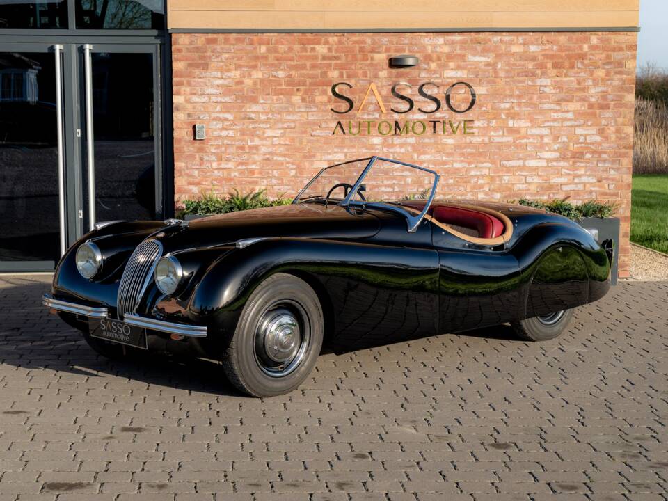 Afbeelding 2/58 van Jaguar XK 120 OTS (1951)