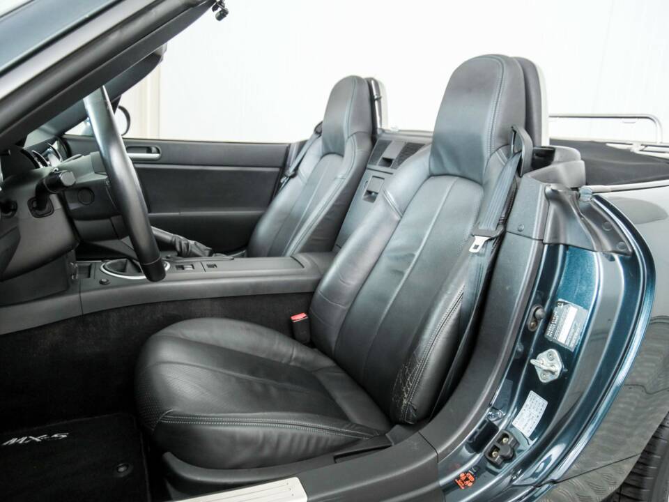 Image 25/48 of Mazda MX-5 1.8 (2006)