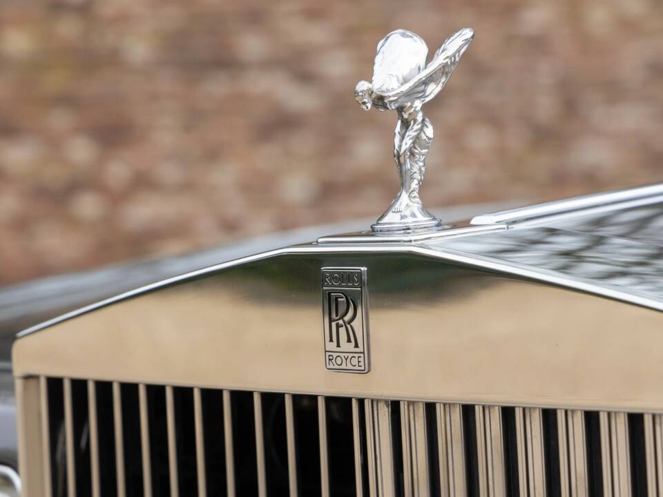 Image 42/50 of Rolls-Royce Silver Spirit (1987)