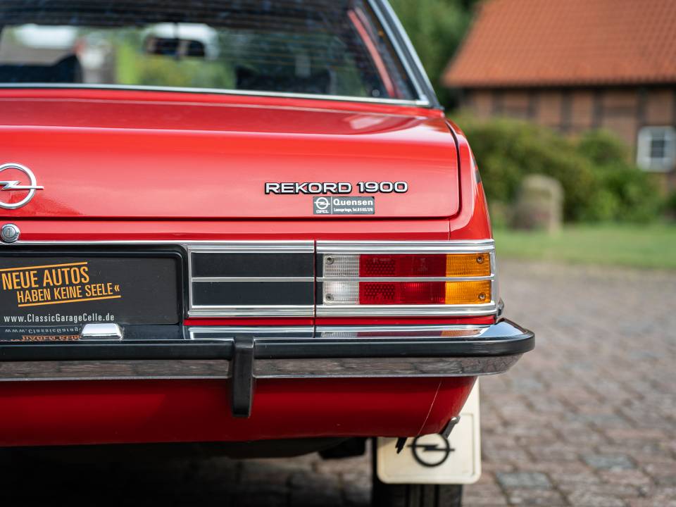Afbeelding 15/40 van Opel Rekord 1900 (1975)