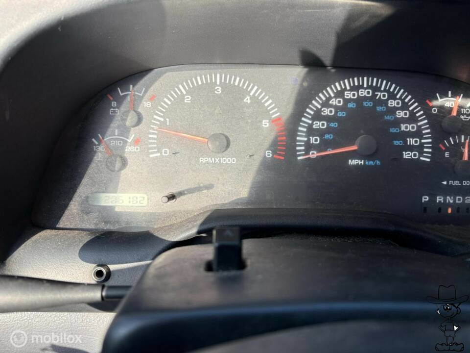 Image 16/34 of Dodge Ram 1500 (1998)