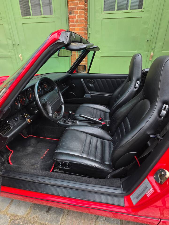 Bild 19/113 von Porsche 911 Carrera 2 (1991)