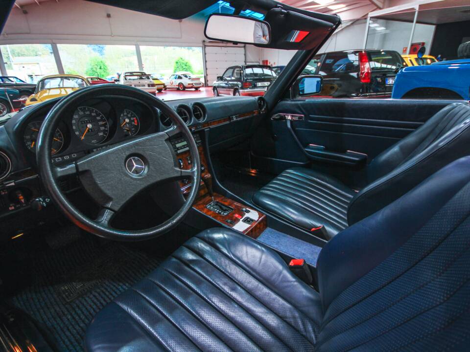 Afbeelding 10/14 van Mercedes-Benz 420 SL (1987)
