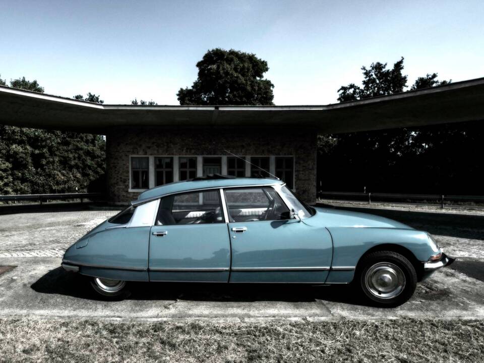 Image 29/30 of Citroën DS 23 Pallas (1975)