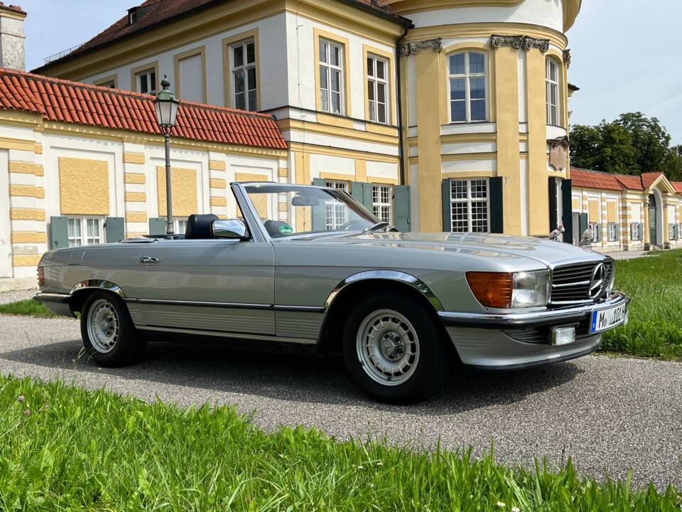 Bild 18/77 von Mercedes-Benz 280 SL (1984)