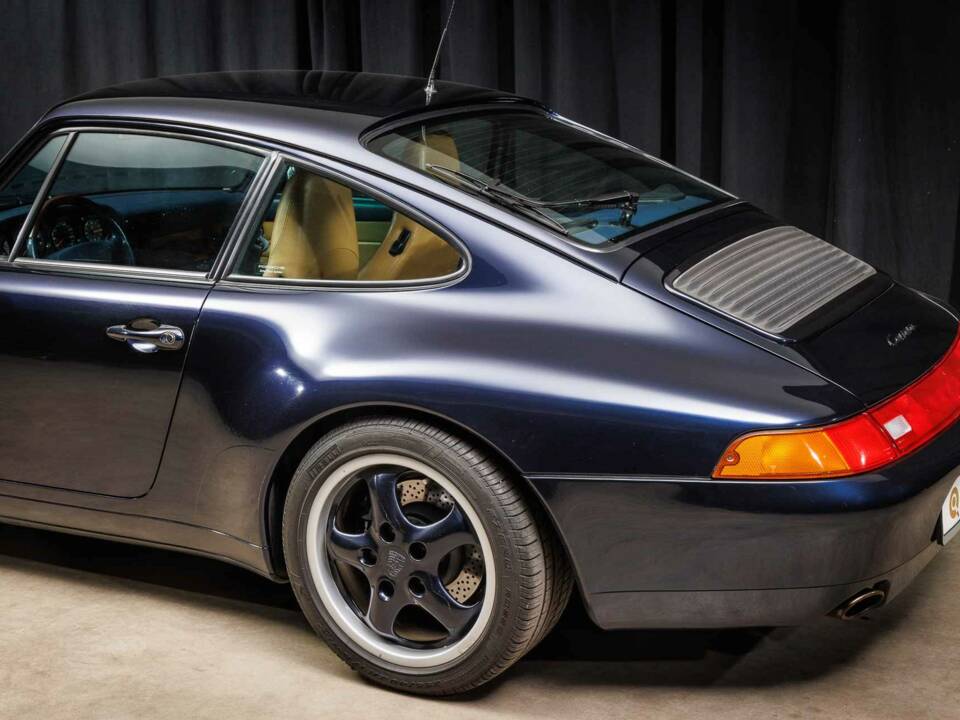 Imagen 28/65 de Porsche 911 Carrera (1994)