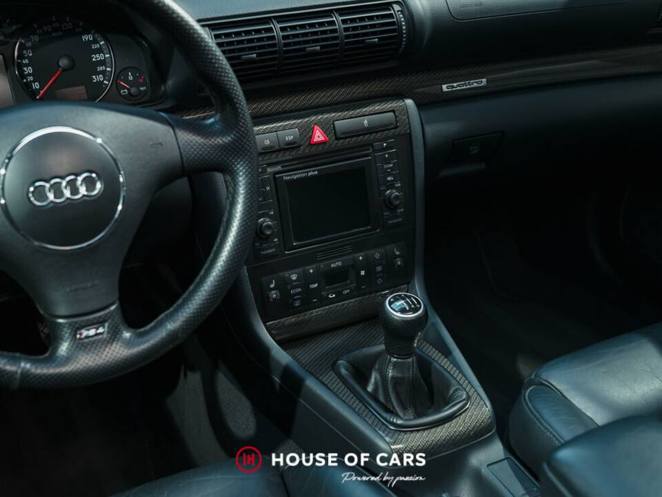 Bild 19/23 von Audi RS4 Avant (2001)