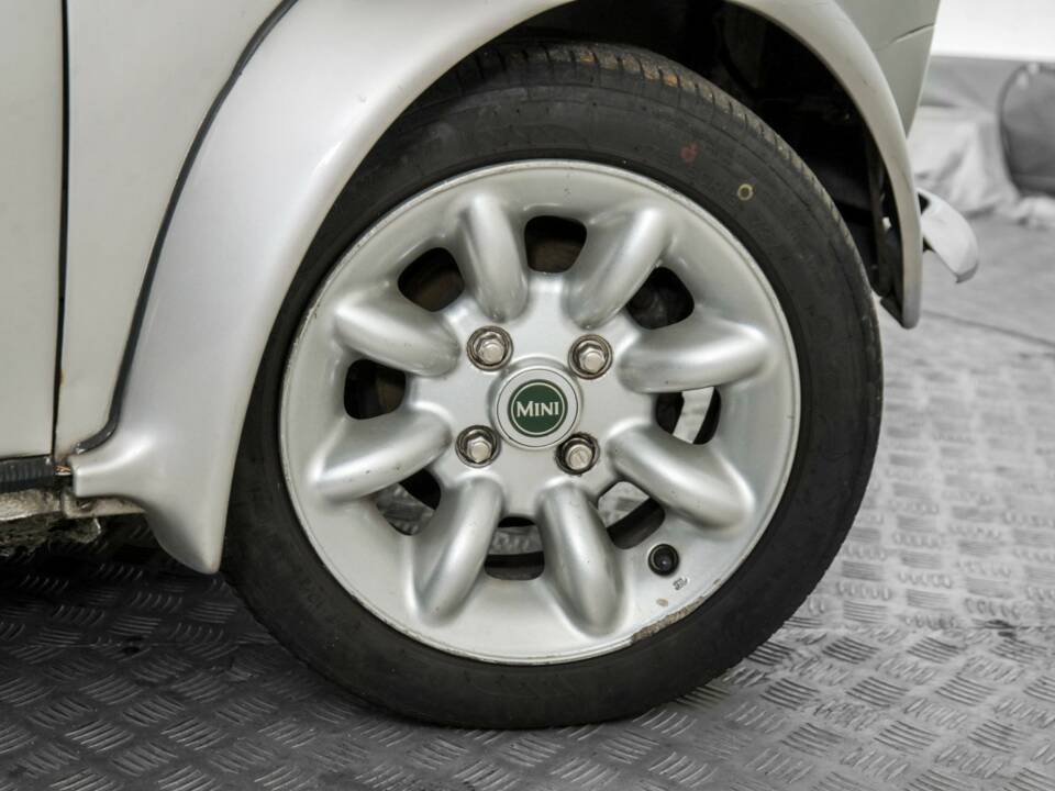 Bild 37/50 von Mini Cooper 1.3i MPI (1999)