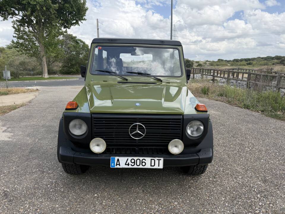 Bild 3/8 von Mercedes-Benz 240 GD (kurz) (1979)