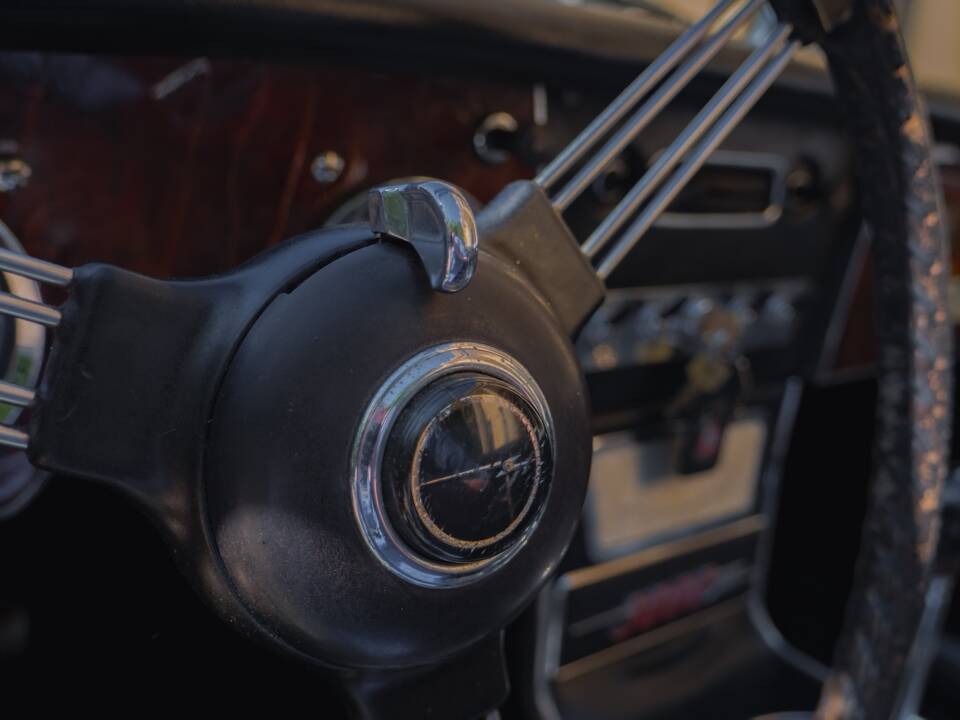 Bild 14/48 von Austin-Healey 3000 Mk III (BJ8) (1965)