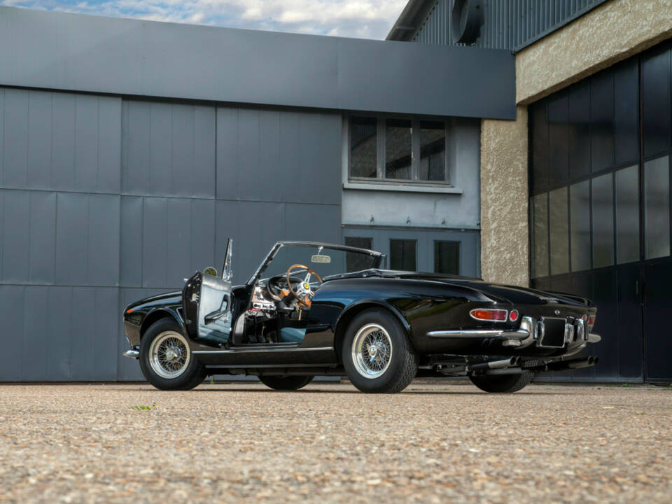 Image 12/24 of Ferrari 275 GTS (1965)