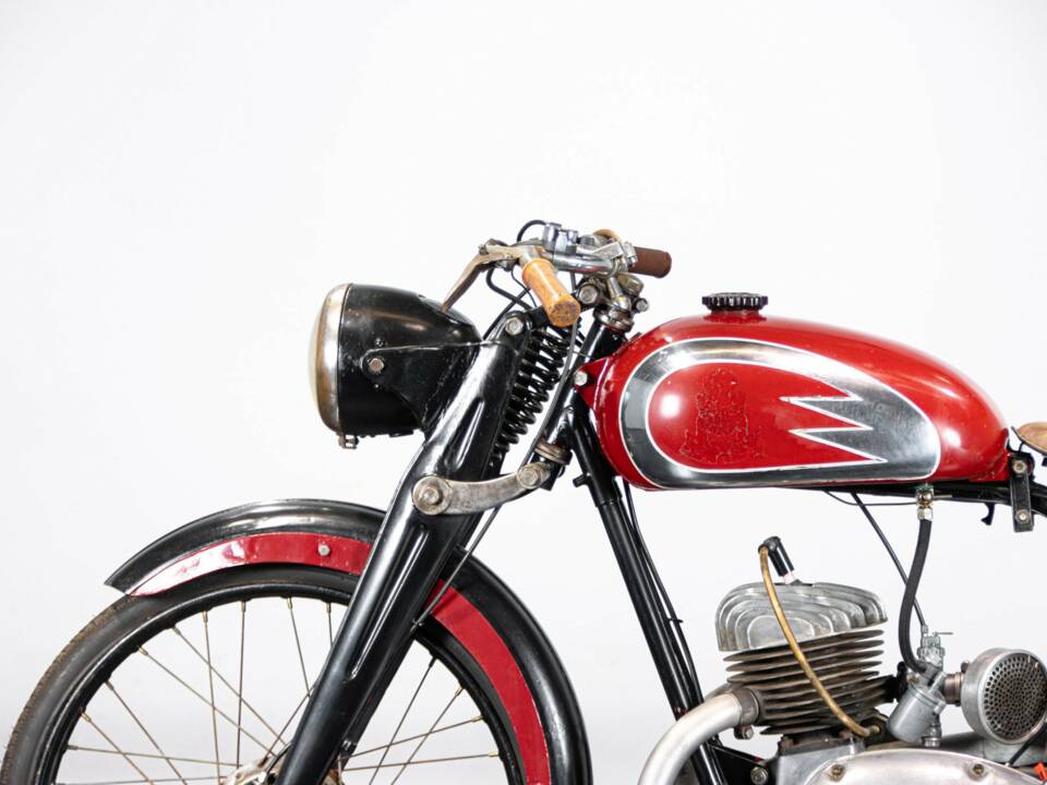 Image 33/50 of FIAMC 125 Sport (1952)