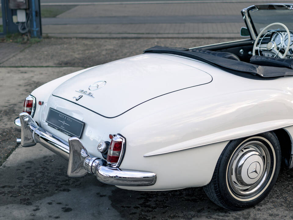 Image 14/27 de Mercedes-Benz 190 SL (1961)