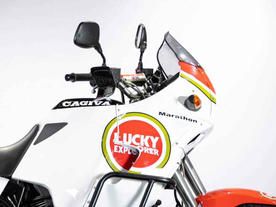 Image 36/50 of Cagiva E900 Elefant (1997)