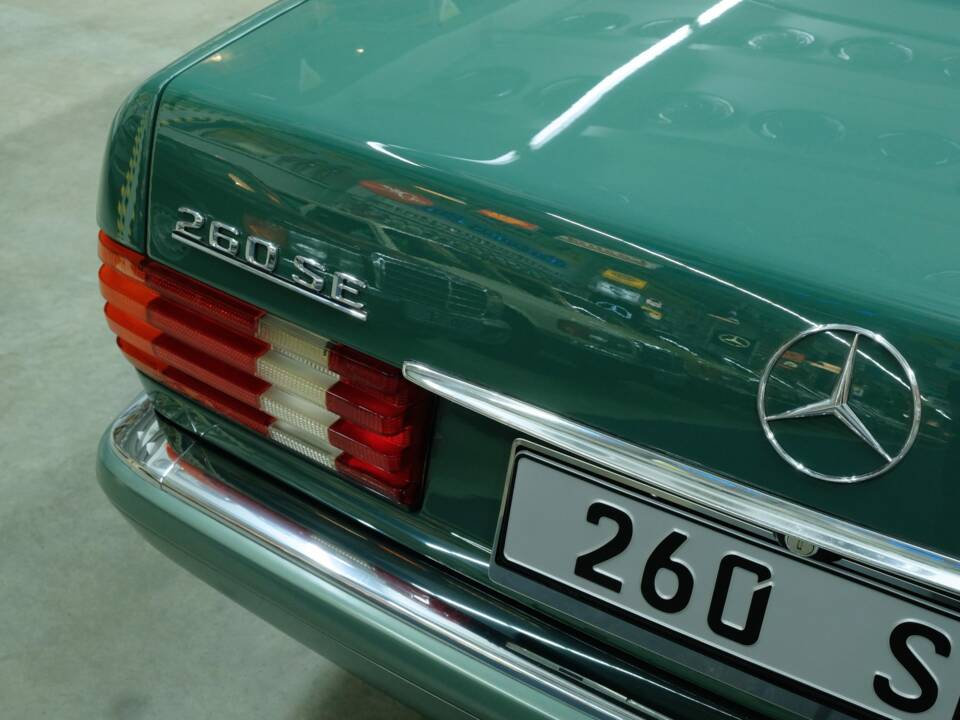 Bild 8/50 von Mercedes-Benz 260 SE (1990)