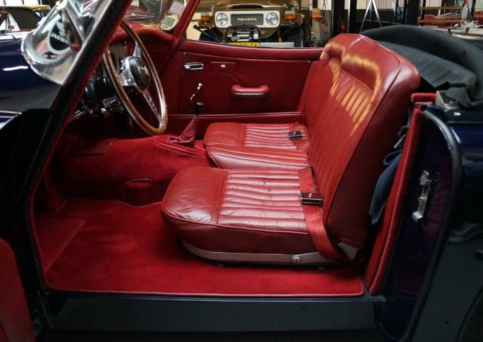 Afbeelding 9/50 van Jaguar XK 150 3.4 S OTS (1958)