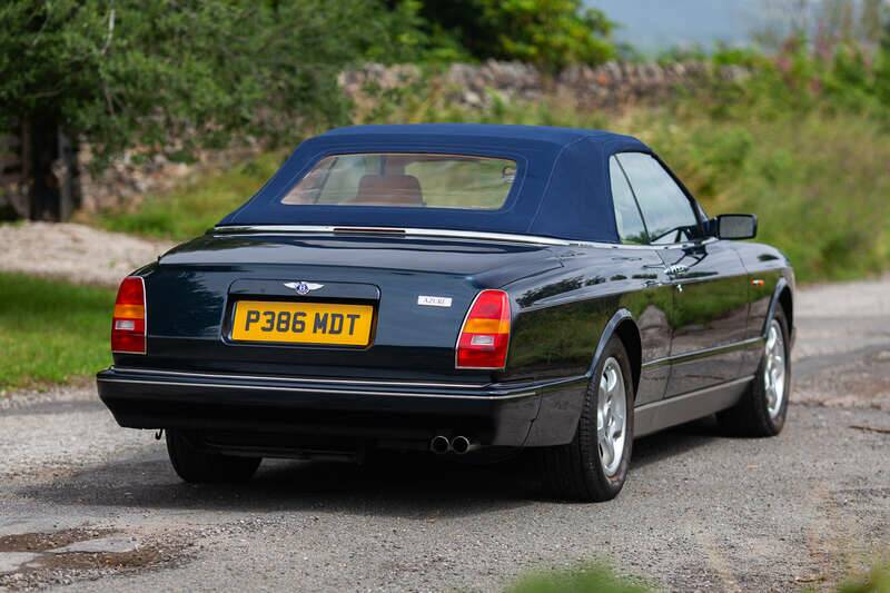 Afbeelding 33/50 van Bentley Azure (1997)
