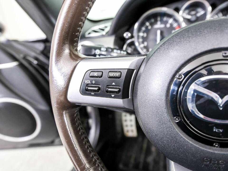 Image 11/50 of Mazda MX-5 2.0 (2009)