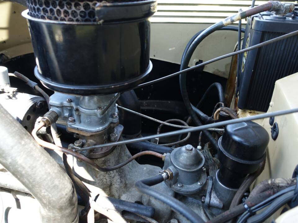 Immagine 42/44 di Ford V8 (1938)
