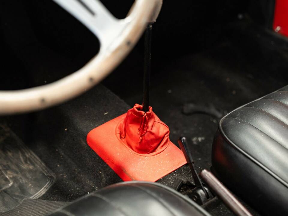 Bild 21/24 von FIAT 750 Vignale Coupé (1964)