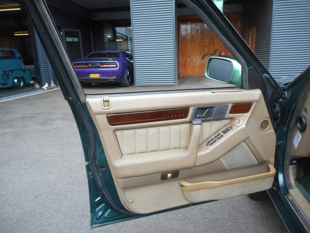 Bild 9/26 von Rover 825i Sterling (1998)